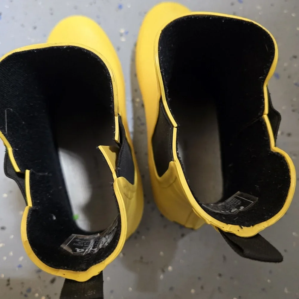 ROMA‎ Boots Women's Chelsea Rain Boots Yellow Rubber Ankle Booties Size 7 US...